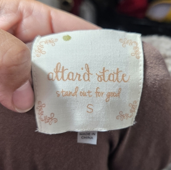 Altar'd State Hooded Vest Sz S Soft Faux Fur Fleece Open Front Brown Small - Picture 5 of 8